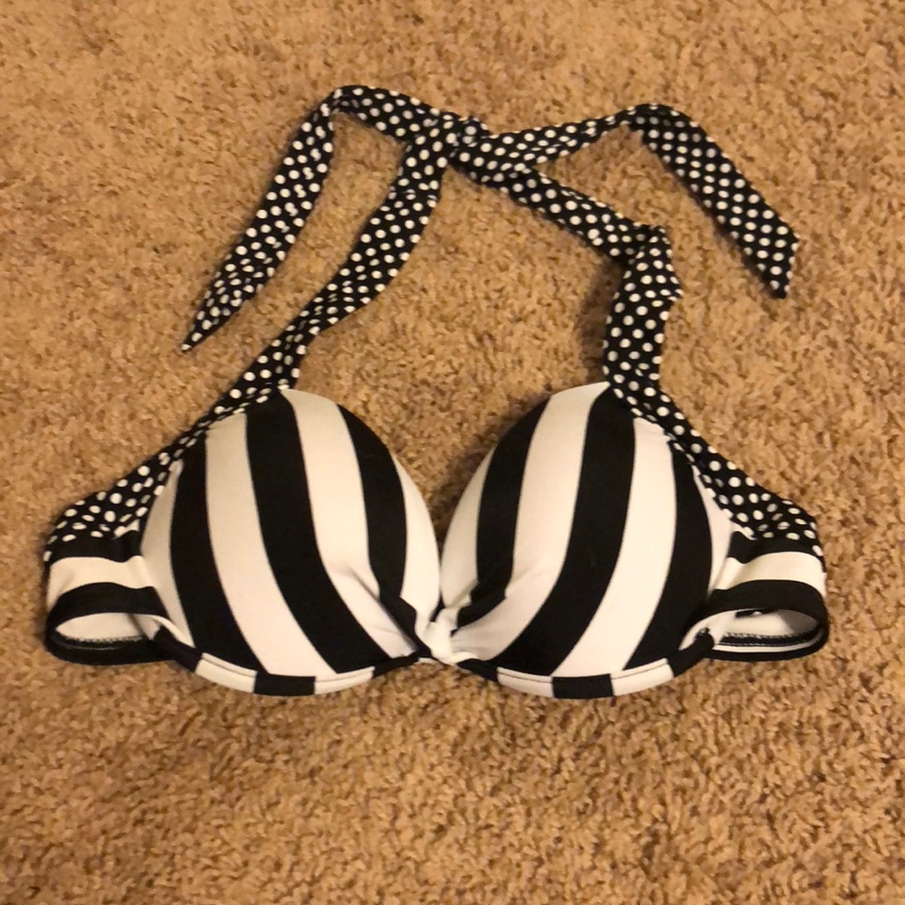 Mudd push-up bikini top. NWOT